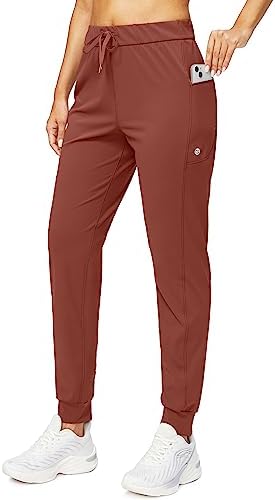 Women's tapered joggers, zip pockets, savannah red